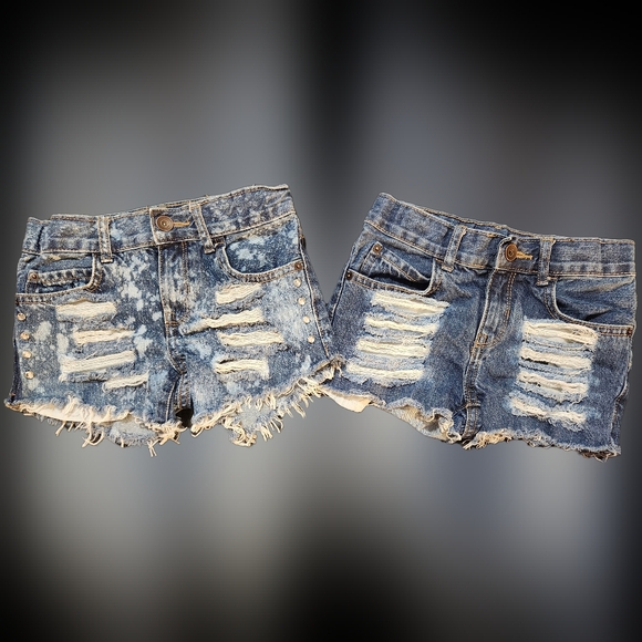 2 Pair Girls Size 6 Distressed Denim Shorts - Picture 2 of 9